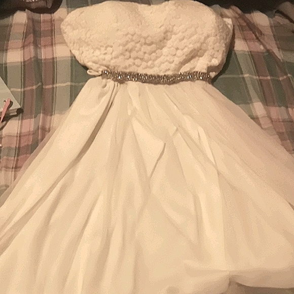 Mystic Strapless Ivory Lace/Tullu Dress - Picture 2 of 3